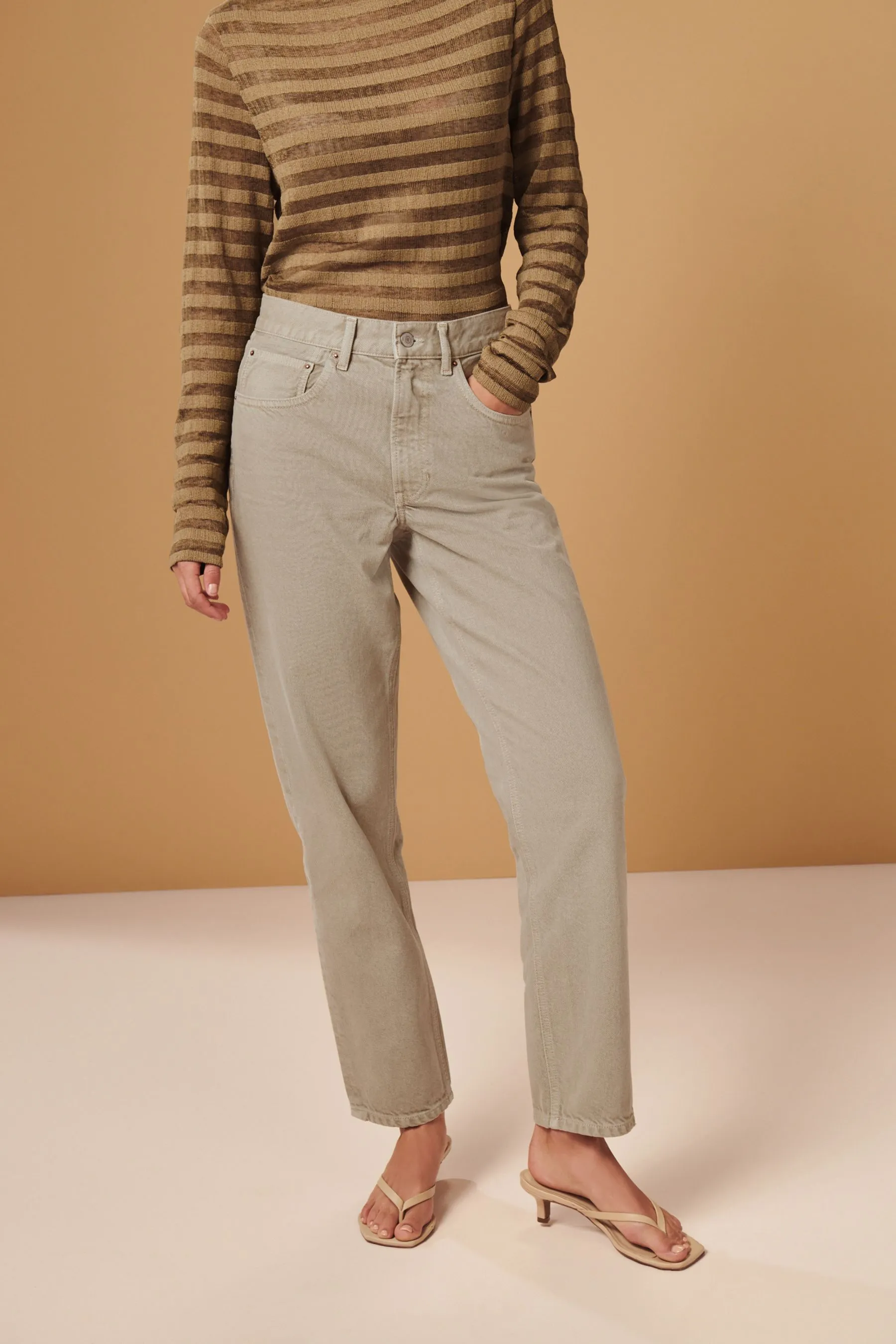 100% Cotton Column Mom Jeans    