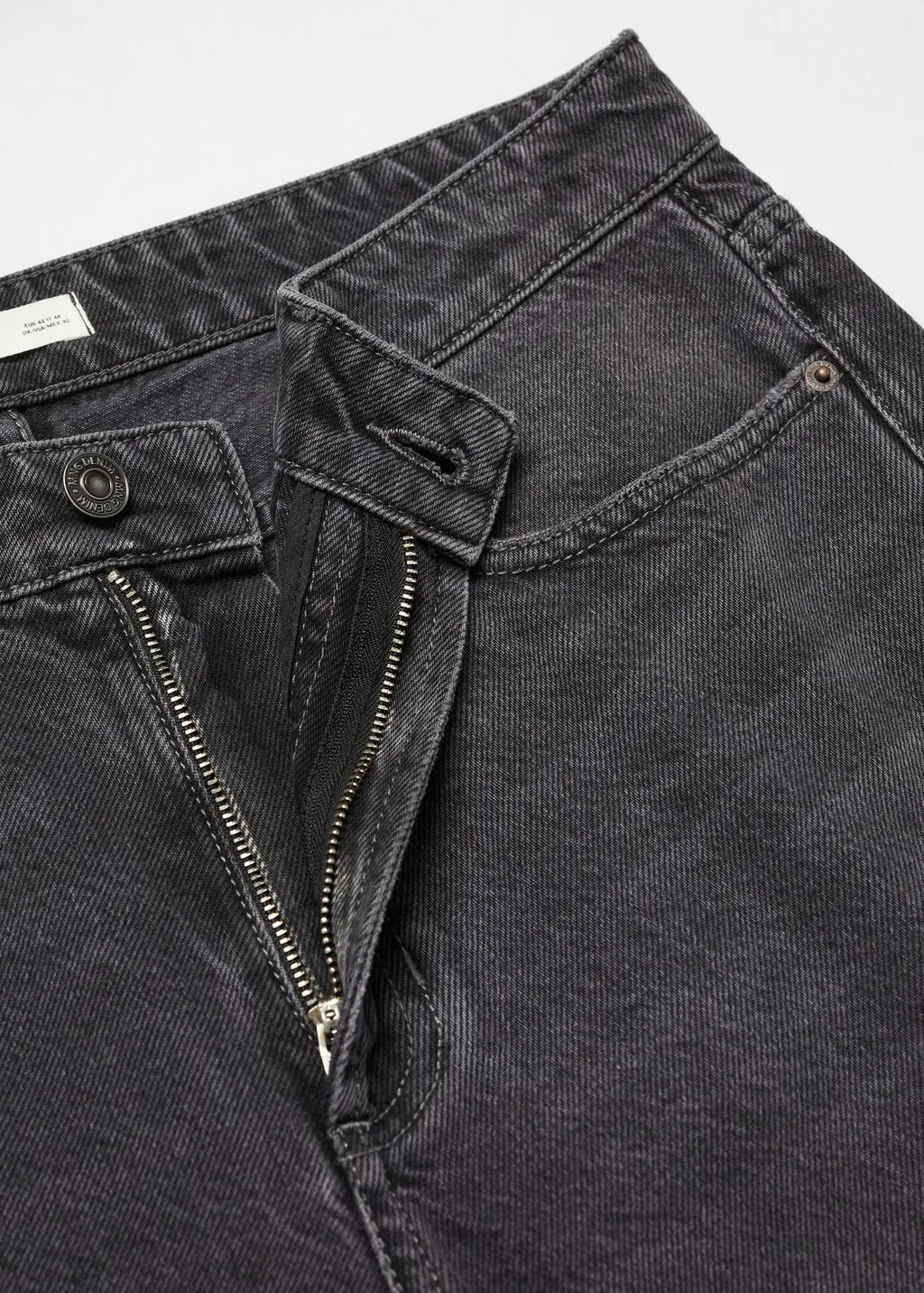 Jeans tapered-fit lavaggio scuro