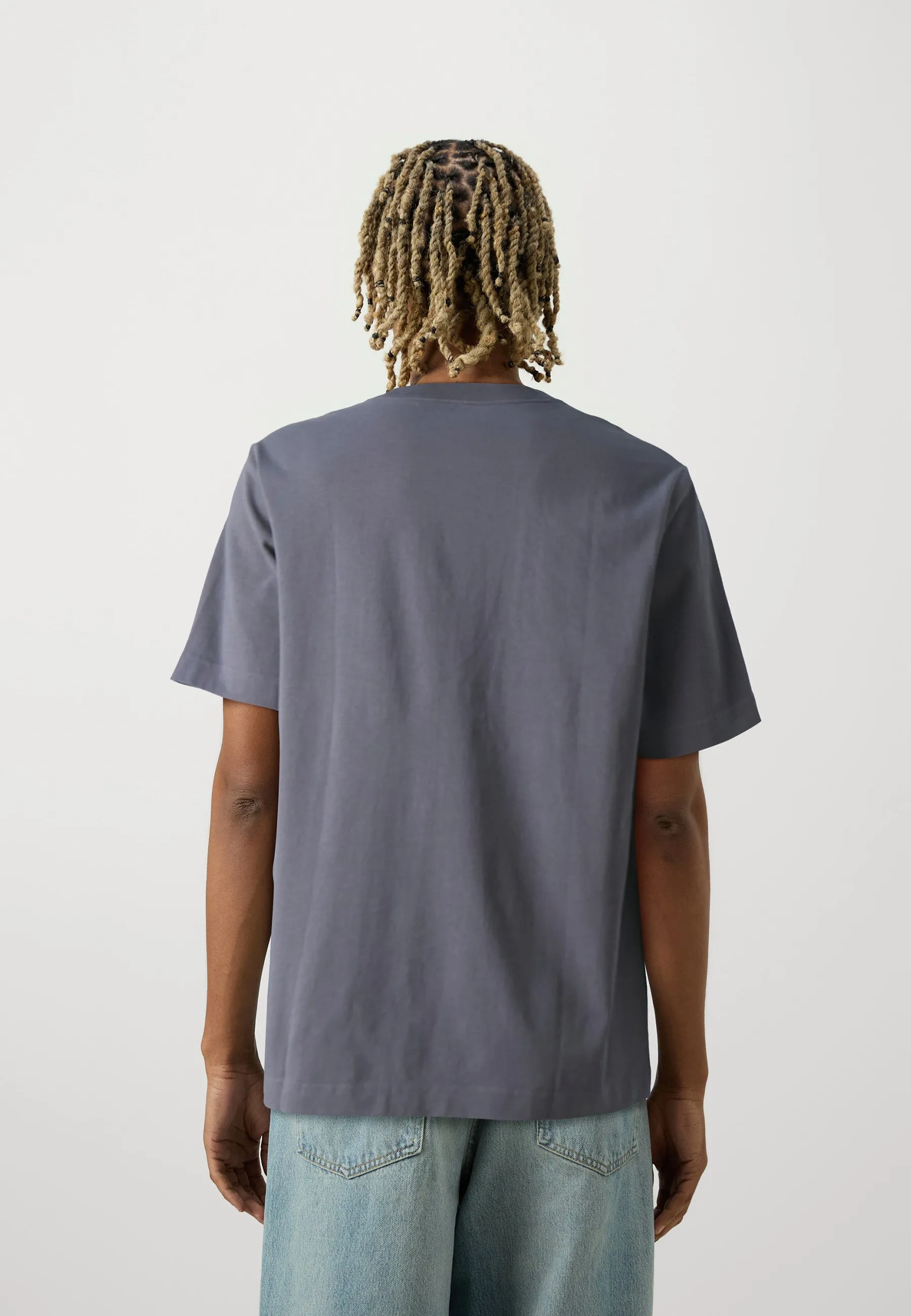 SMALL SCALE POLISHED TREND LOGO - T-shirt basic