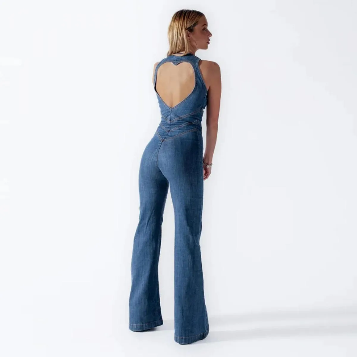 Tuta di jeans senza schienale estiva donna 2023 nuovi jeans a vita alta da donna alla moda senza maniche con scollo a V skinny